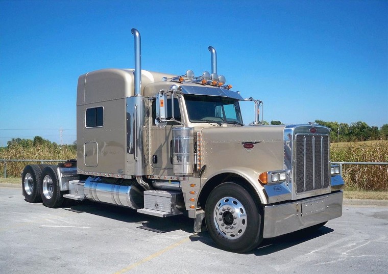 Peterbilt 379 пламя